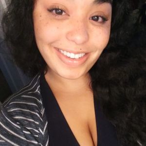 Meet your Posher, Dee